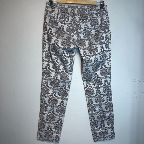 Anthropologie Cartonnier Charlie Ankle Floral Pant Grey, size 2 - Picture 6 of 12